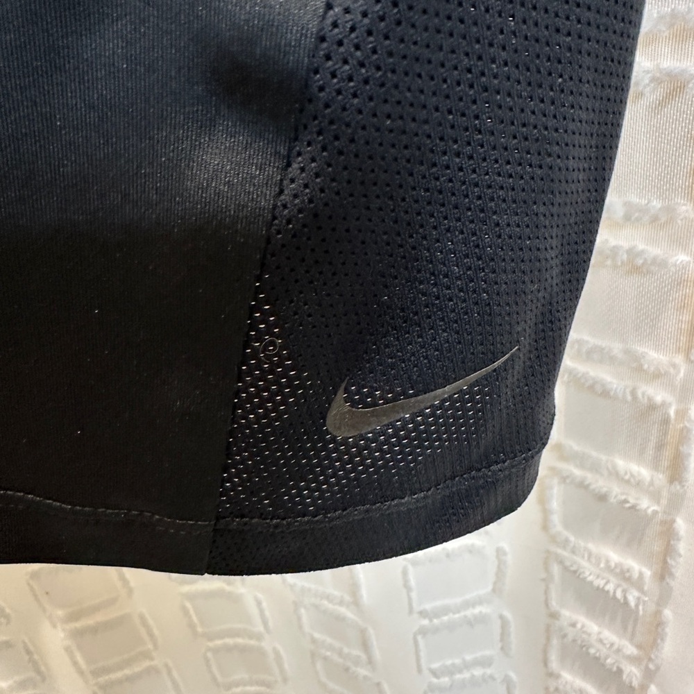 Nike Top - Picture 3 of 4